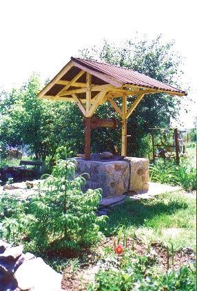 Декоративные элементы сада. Лавочки, скамейки, качели, колодец в качестве декоративных элементов сада
